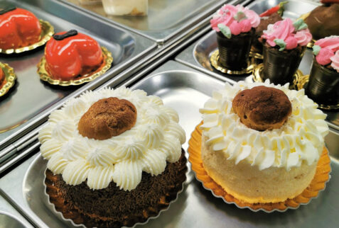 Il Gelatiere - ice cream-based little cakes - BBofItaly