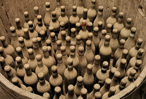 La Cantina del Castello – ancient wine waiting for a lucky man who will taste it – BBofItaly