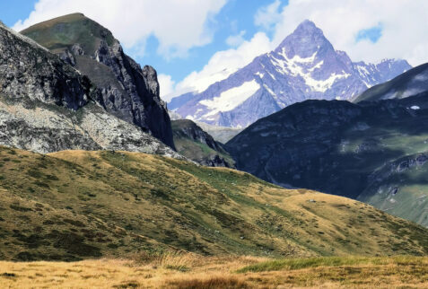 Piccolo San Bernardo - on the background Aiguille des Glaciers 3815 meters high – BBofItaly