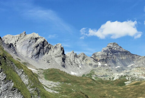 Piccolo San Bernardo – small valley at the foot of gorgeous mountains - BBofItaly