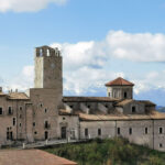 Castel del Monte – the main part of the hamlet. On the background the Majella range - BBofItaly