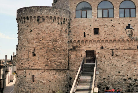 Civitacampomarano – a glimpse of the castle in the hamlet – BBofItaly