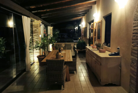 Collelago – the reception room of the Agrirelais by night - BBofItaly