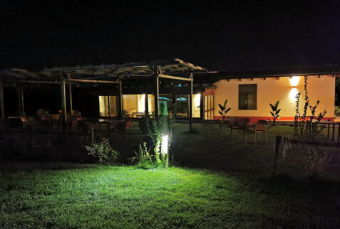 Larino – a glimpse of the Agriturismo Essentia by night – BBofItaly