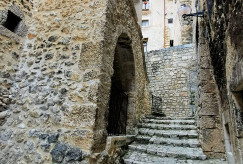 Santo Stefano di Sessanio – a glimpse of the hamlet - BBofItaly