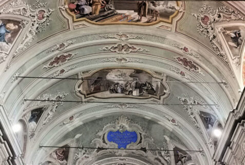 Cervo – a glimpse of the interior of San Giovanni Battista church – BBofItaly