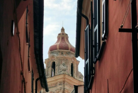 Cervo – the tower bell of the church seen through an alley - BBofItaly