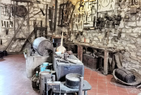 Cervo – some ancient tools used in the past by inhabitants and collected in the museum – BBofItaly