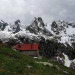Capanna Mambretti – it seems you can touch the mountains stretching out your arms – BBofItaly