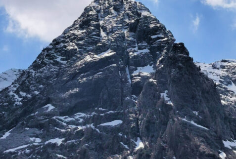 Capanna Mambretti – the mighty Medasch peak – BBofItaly