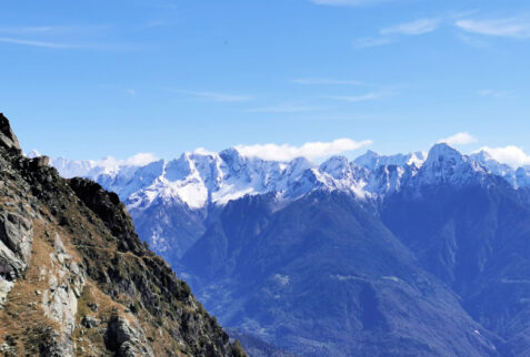 Lago del Truzzo - the mountain range on the Valchiavenna side - BBofItaly