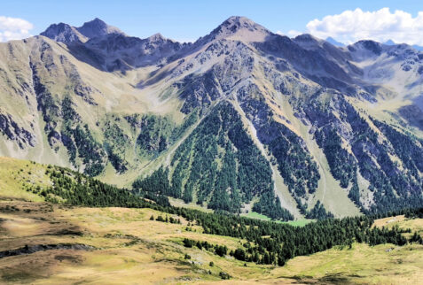 Punta Fetitia – mountains surrounding Fetita Peak – BBofItaly