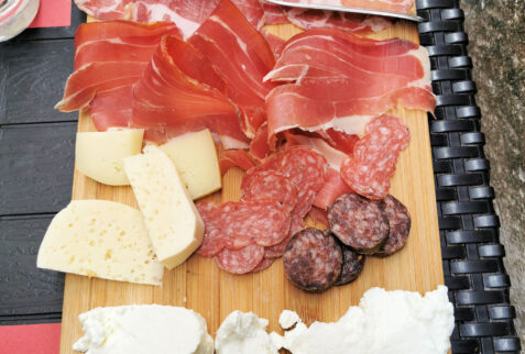 Navelli – local cured meat and cheeses – BBofItaly